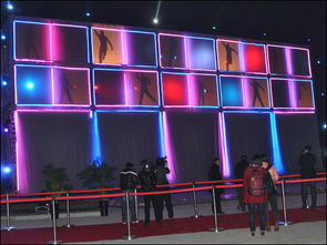 光影交织，智造未来 虚拟灯光投影助力挖机新品震撼亮相